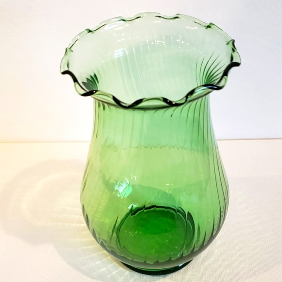 Anchor Hocking Other - Vintage Anchor Hocking Emerald Green Optic Swirl Vase Holiday Gift